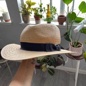 Straw sun hat